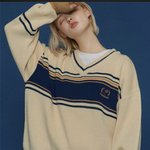 얘들아 이 <b>니트</b> 별로야?