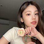 예지 얼굴 <b>모야</b>