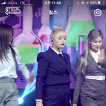얘들아 이거 <b>뱃살</b>이야 옷이야?