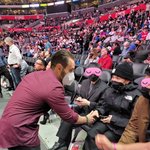 [방탄소년단] ㅋㅋㅋㅋㅋㅋㅋ윤기 <b>농구</b>경기 갔을때