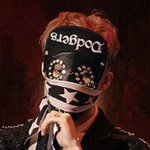 [NCT칠프] 야 마크 얼굴에쓴거 모자 <b>리폼</b>해서 마스크처럼 쓴거래