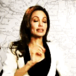 육아 스킬 만렙인 안젤리나 졸리 (<b>feat</b>.툼레이더)