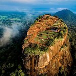 <b>드론</b>을 날려서 보고 싶었던 건..