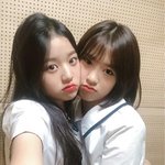 <b>안유진</b> <b>장원영</b> 레전드 셀카 다시 찍어줬다!