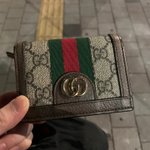 [댓글부탁해] 구찌지갑 훔쳐간 50대 아저씨 합의금 얼마가 <b>적정</b>인가요