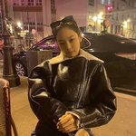 제니 <b>JENNIE</b>