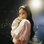 제니 <b>JENNIE</b>