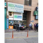 오늘자 약국으로 <b>돌진</b>한 제네시스