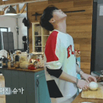 [방탄소년단] (머글)<b>양파</b>썰다가