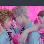 이때 <b>지성</b>이 몇살인지아는사람