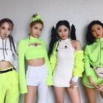 역대 케이팝 여자 아이돌 감상자 수 <b>TOP</b> 10