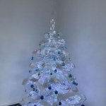 발포 단열재로 만든 크리스마스 <b>트리</b>