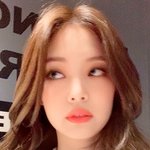 제니 너무 매력적인듯