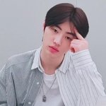 나는 너네 고민에 다 <b>친절</b>하게 댓글 달아주는데