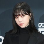윈터는 얼굴이 <b>옹</b>거리는 거 같애