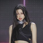 <b>신유나</b>을 고소합니다.....................