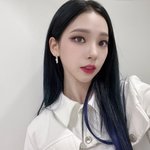 <b>에스파</b> <b>얼굴</b> 진심 미쳤나
