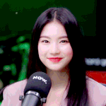 <b>아이사</b>는 웃을때가 젤 이쁨
