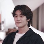 엔시티 재현 턱 <b>두둑</b>하다