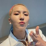 명품이 현관문 앞으로 배송 온다는 남돌