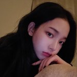 [모두드루와] <b>카리나</b> 연한<b>화장</b>