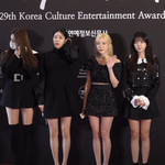 [모두드루와] <b>라붐</b> (LABOUM), 상큼한 볼하트 '블랙 엔젤'...