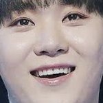 근데 승관 <b>앞니</b> 가운데에 뭐야 검정색