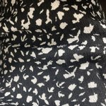 이런 옷 <b>원단</b>을 뭐라고 해?