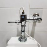 [댓글부탁해] 너네 양변기 <b>레버</b> 손으로 내려 발로 내려?