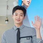 [댓글부탁해] 사랑의 <b>불시착</b>에 그 박광범 있잖아 이사람