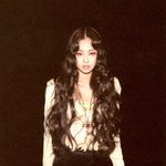 <b>JENNIE</b> 제니