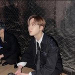 [모두드루와] 블랙 <b>슈트</b> 간지 윤산하