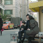친구 여친과 노닥거리는 아들을 본 엄마