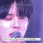 [NCT칠프] 아직도 다만날 무대 영상을 보면서 우는 <b>여성</b>