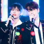 [TXT] 껌딱<b>지즈</b> 영화 같다..