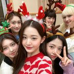 장원영은 <b>단체셀카</b> 찍음 안될듯