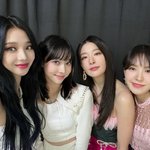윈터 카리나 슬기 웬디 셀카