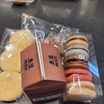 [19] 이거 다 먹으면 돼<b>지야</b>?