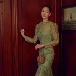 이 치마 하객룩으로 좀 <b>과함</b>?