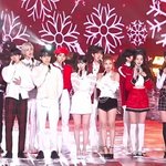 장원영키에 <b>뒤</b>에 남<b>돌</b>이 다 가려졌어ㅋㅋ