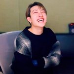 [스키즈] <b>찬이</b>는 웃을 때가 너무 이쁜 거 같아