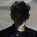 <b>찬열</b> 너무 잘생겼죠?