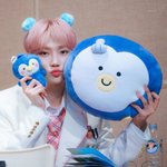 [더보이즈] 차니 블블때 핑머가 유독 예쁜듯