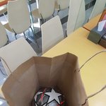 [이것좀봐줘] <b>아디</b>*스에서 축구공사면 공만줘요?