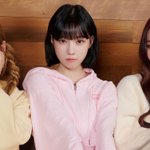 [드루와] <b>윈터</b>랑 카리나 둘중에 누가 더 인기많음?추반좀