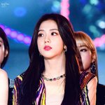 女돌의 독보적인 우아함과 <b>처연미</b>