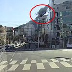 택시 홈플러스 5층 벽 뚫고 건물 밖 추락...8명 <b>사상</b>