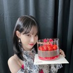 <b>웬디</b>가 윈터한테 케이크 줌 ㅠㅠ