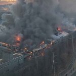 충남 대형 화재 <b>소방</b> 헬기 투입.1개동 전소