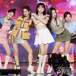 레드벨벳 이거 슴콘 <b>기사</b>사진임?
